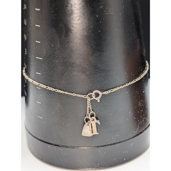 Vtg Dainty 925 Sterling Silver Figaro Chain Heart & Rhinestone 'T' Charm Anklet - Picture 1 of 5